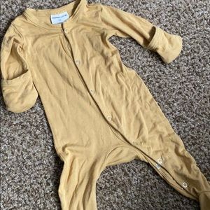 Newborn button footie